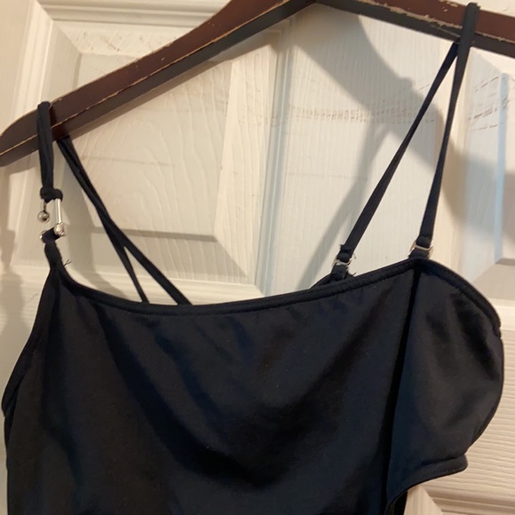 BCBG Maxazria - Picture 2 of 12